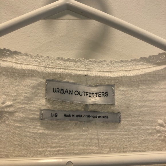 Urban Outfitters White Flowy Top - Picture 6 of 6